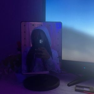 Meet your Posher, Leah